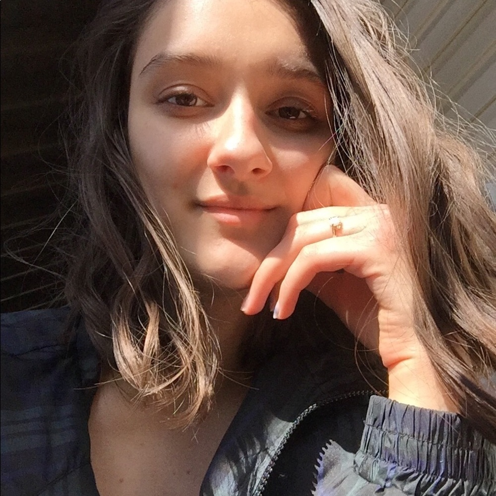 Meet your Posher, Gwenyth